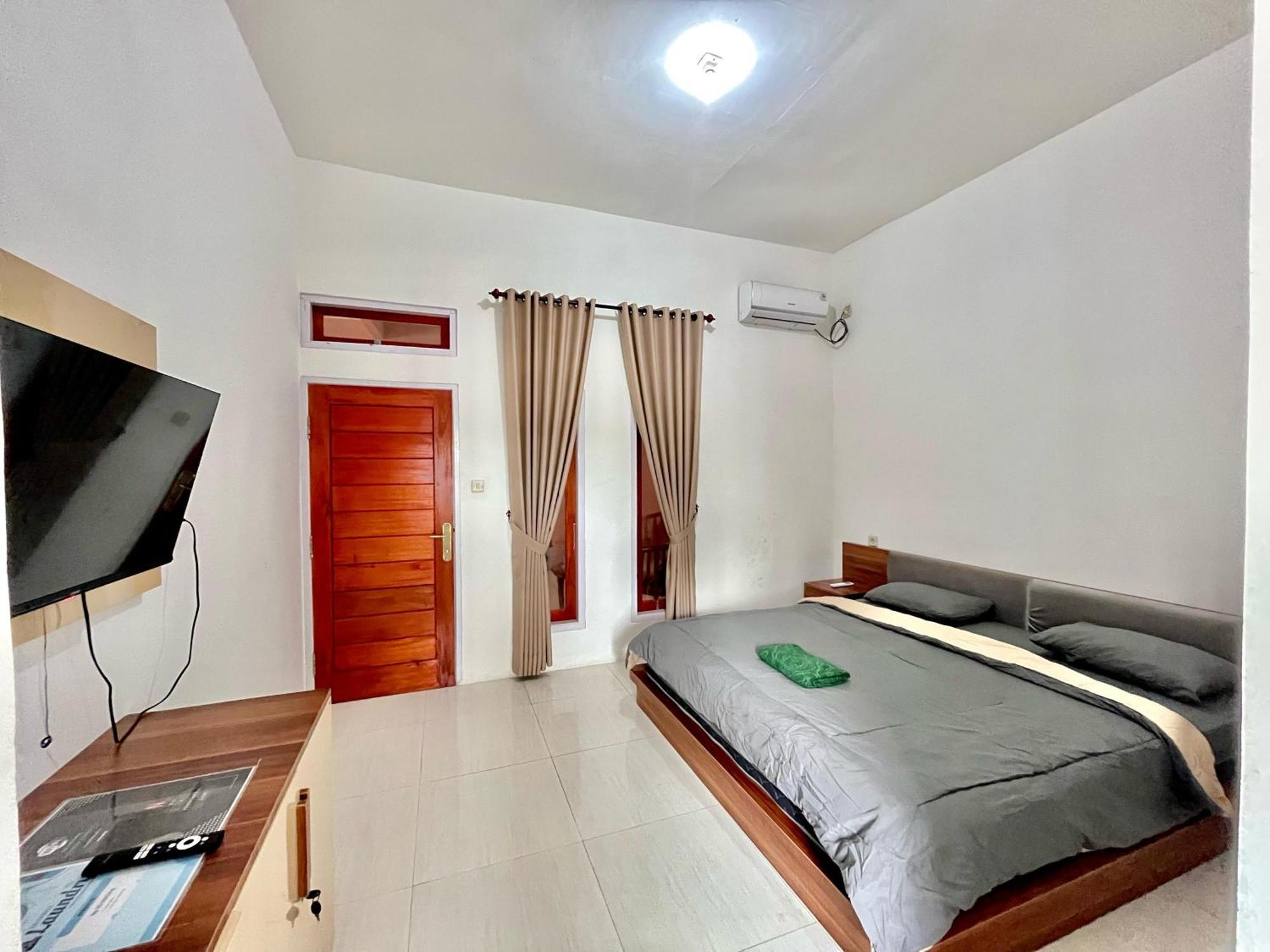 Salsabila Homestay 吉利特拉旺安 外观 照片